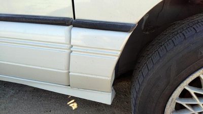 92-95 Pontiac Bonneville Passenger Right Moulding From Fender Trim Strip White