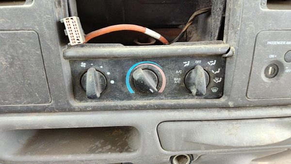99-04 F250 Super Duty Temperature Control Module In Dash Heater Ac Head Unit Oem — photo 2