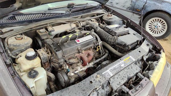 1999 Saturn Sl2 — vehicle photo 8