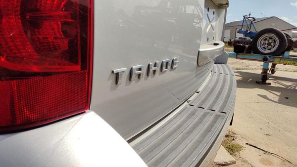 2010 Chevy Tahoe Trunk/decklid/hatch/tailgate Silver U726S — photo 6