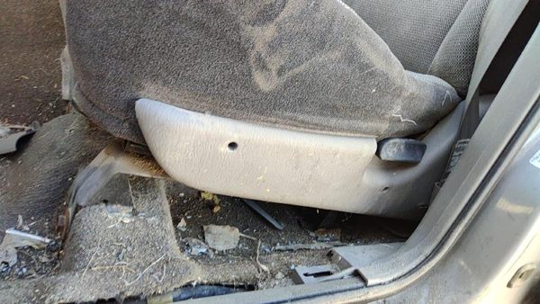 1999-2004 Jeep Grand Cherokee Driver Left Side Seat Trim Panel Oem Gray — photo 2