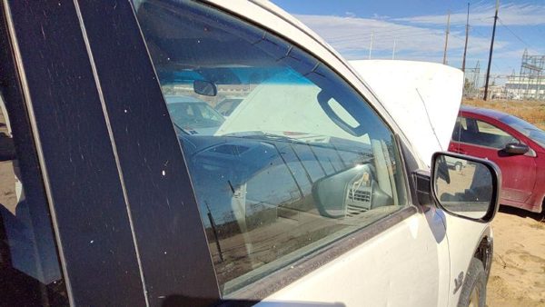 2004-2007 Nissan Titan Passenger Right Front Side Window Door Glass Oem — photo 4