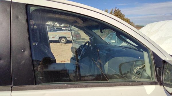 2004-2007 Nissan Titan Passenger Right Front Side Window Door Glass Oem — photo 1