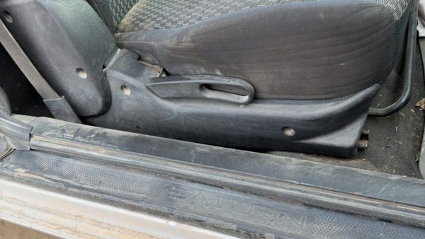 2003-2007 Saturn Ion Passenger Right Side Seat Trim Panel Oem Black 19E — photo 3