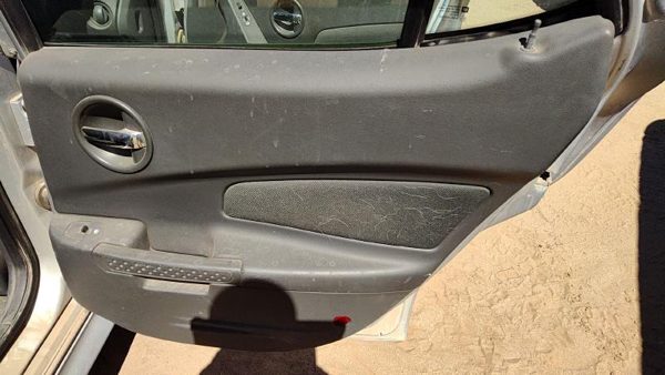 04-05 Grand Prix Passenger Rear Door Trim Panel With Switches Back Pewter 69B — photo 2