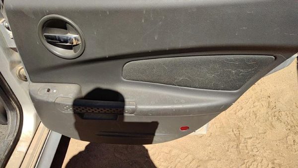 04-05 Grand Prix Passenger Rear Door Trim Panel With Switches Back Pewter 69B — photo 5