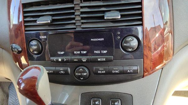 04-05 Toyota Sienna Temperature Control Module In Dash Heater Ac Head Unit Oem — photo 4