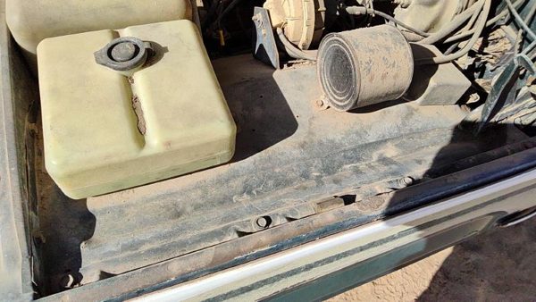 84-90 Jeep Grand Wagoneer Driver Left Inner Fender Liner Front Oem — photo 3
