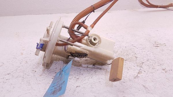 2004 Chrysler Pacifica Fuel Pump Free Shipping 3.5L Broke Usable — photo 1