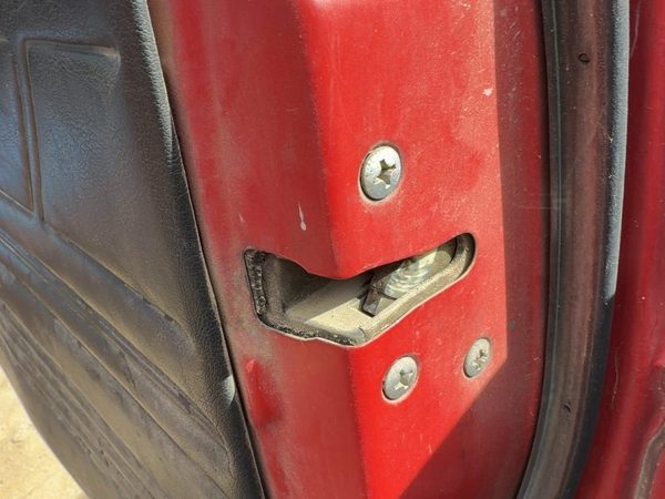 1987-1988 Toyota FX Passenger Right Front Door Latch with Rods Cables OEM — photo 4