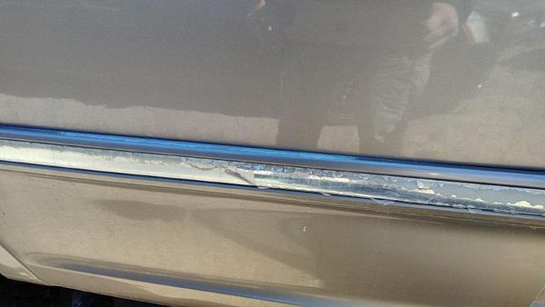 97-02 Expedition Passenger Right Rear Moulding From Door Back Trim Strip Arizona — photo 3