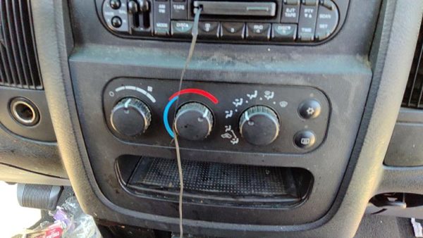 03-05 Dodge Ram 1500 Temperature Control Module In Dash Heater Ac Head Unit Oem — photo 2