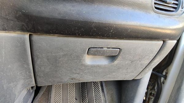 2007 Dodge Caravan Glove Box Assembly Complete Door With Latch Oem D5 Slate Gray — photo 1