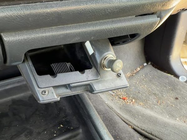 1998-2002 Chevy S10 Blazer Ash Tray Assembly Oem Slide Out Dash Graphite 12H — photo 2