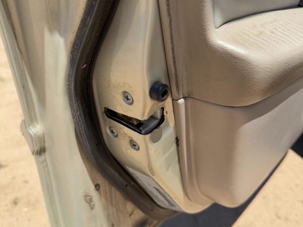 2005-2009 Subaru Outback Driver Front Left Door Latch Rods Cables OEM 61031AG16A — photo 2