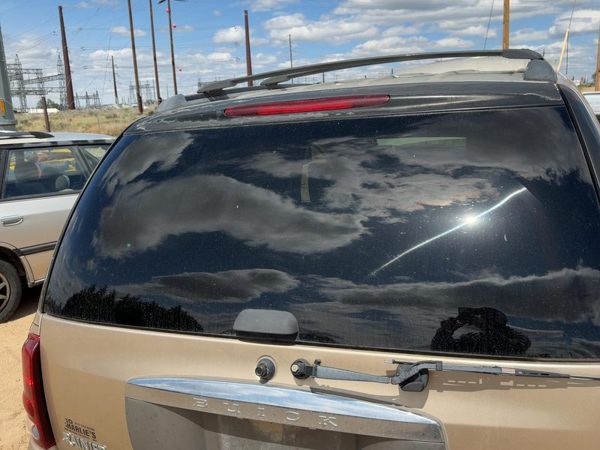 2004-2007 Buick Rainier Back Glass Rear Window Oem 25917707 — photo 4