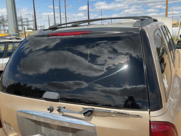 2004-2007 Buick Rainier Back Glass Rear Window Oem 25917707 — photo 1