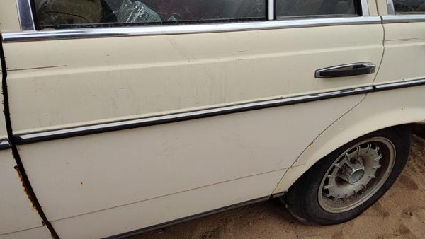 79-85 Mercedes 300Td Driver Left Rear Upper Moulding From Door Back Trim Strip — photo 1