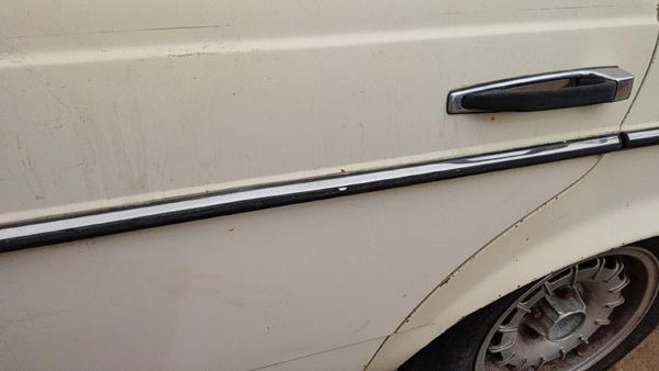 79-85 Mercedes 300Td Driver Left Rear Upper Moulding From Door Back Trim Strip — photo 5