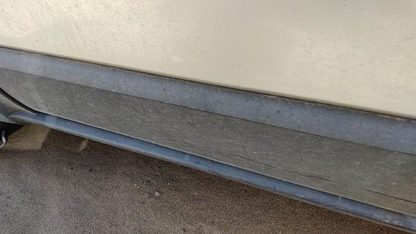 2004-2008 Chrysler Pacifica Driver Left Lower Front Moulding From Door Oem — photo 5