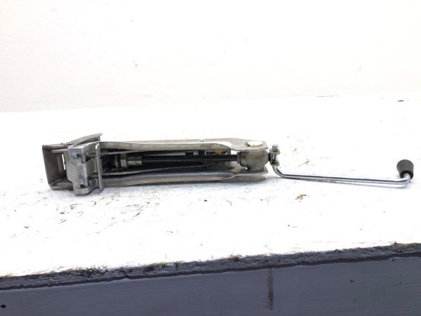 2001 Vw Jetta Spare Jack Kit Assembly With Tools And Mount Tray Oem — photo 7