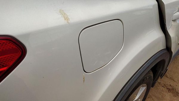 10-14 Legacy Outback Fuel Tank Door With Hinge Gas Lid Filler 7J Satin White — photo 2