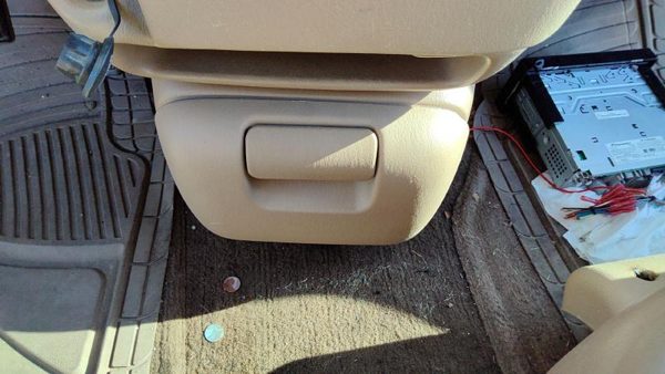 1996-2000 Town & Country Lower Dash Cubby Glove Box Oem K5 Camel — photo 1