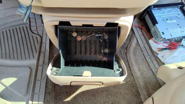 1996-2000 Town & Country Lower Dash Cubby Glove Box Oem K5 Camel — photo 2