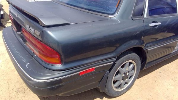 1991 Mitsubishi Galant Quarter Panel RH — photo 1