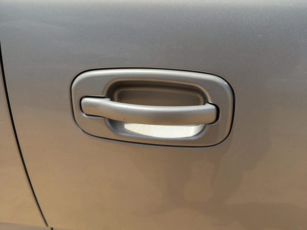 00-06 Suburban Passenger Right Rear Outside Door Handle Oem Back Pewter 11U — photo 1