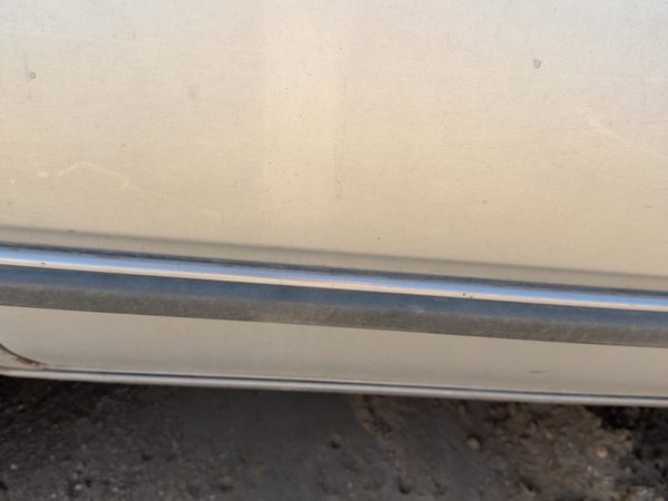 86-91 Olds 88 Passenger Right Rear Moulding From Door Oem Back Trim Strip — photo 5