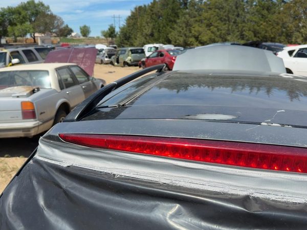 2004-2009 Cadillac Srx Third Brake Light Middle Lamp Oem — photo 3