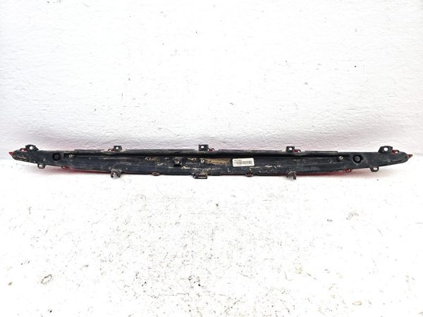 2004-2009 Cadillac Srx Third Brake Light Middle Lamp Oem — photo 17