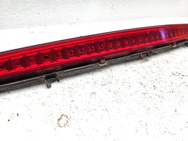 2004-2009 Cadillac Srx Third Brake Light Middle Lamp Oem — photo 12