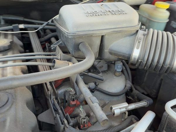 1996-2001 Jeep Grand Cherokee Throttle Body Valve Oem With Sensors 4.0L 04856107 — photo 4