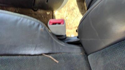 1998-2000 Chevy Venture Driver Left Front Seat Belt Buckle Receiver Oem Gray