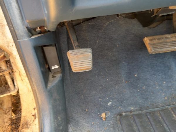 1993 Olds Eighty Eight Parking Brake Pedal Assembly Oem Complete Emergency Unit — photo 3
