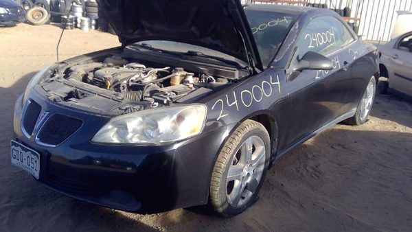 2009 Pontiac G6 — vehicle photo 1