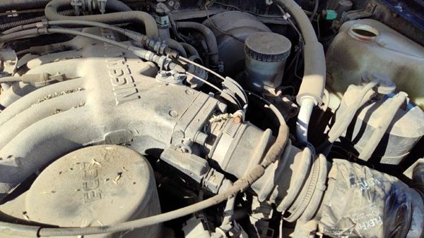 90-94 Nissan Pathfinder Throttle Body Valve Oem With Sensors 3.0L — photo 5