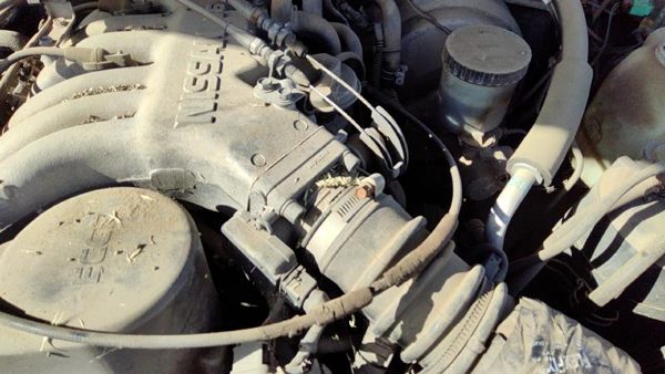 90-94 Nissan Pathfinder Throttle Body Valve Oem With Sensors 3.0L — photo 3