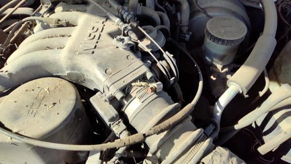 90-94 Nissan Pathfinder Throttle Body Valve Oem With Sensors 3.0L — photo 2