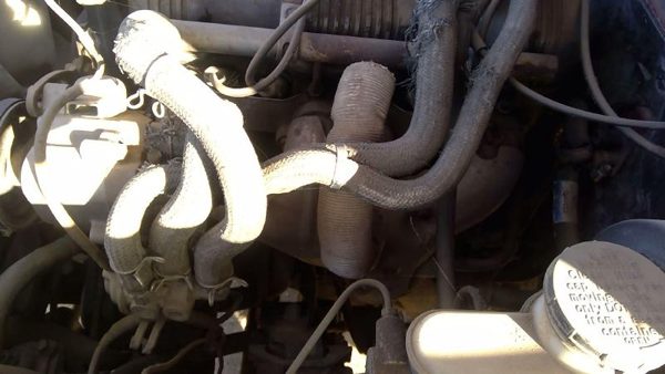 1986-1987 Isuzu Pup Pickup Exhaust Manifold Assembly Oem 2.3L 5 Sp 4X2 — photo 3