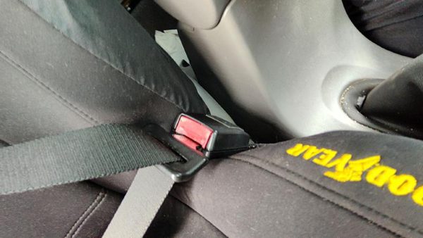 00-01 Focus Station Wagon Passenger Right Front Seat Belt Buckle Receiver Gray — photo 6