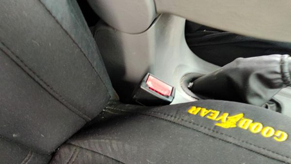 00-01 Focus Station Wagon Passenger Right Front Seat Belt Buckle Receiver Gray — photo 2