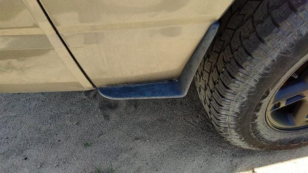 2005 Ford Explorer Passenger Right Rear Moulding On Quarter Panel Oem — photo 1