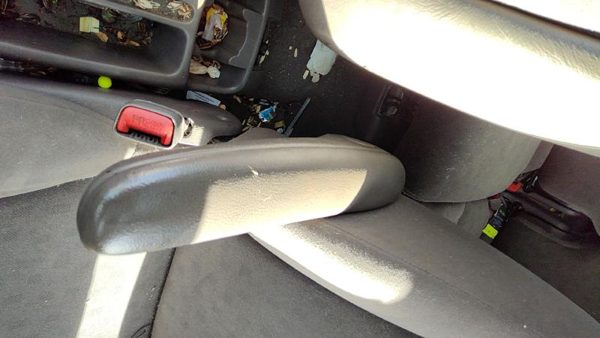2001-2002 Chrysler Pt Cruiser Driver Left Arm Rest Oem Front Seat Mw091fl — photo 3