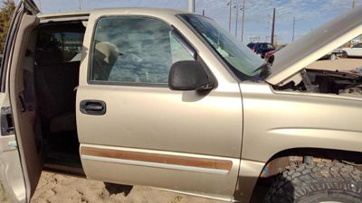2004 Chevy Silverado 1500 Front Door RH 15U Sandstone Hail 15017224