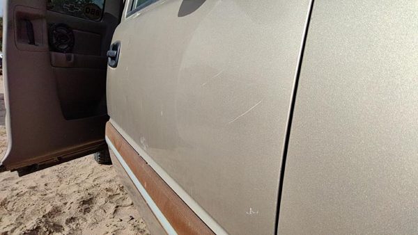 2004 Chevy Silverado 1500 Front Door RH 15U Sandstone Hail 15017224 — photo 6
