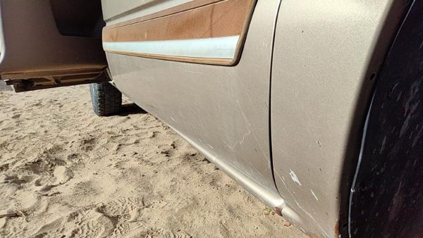 2004 Chevy Silverado 1500 Front Door RH 15U Sandstone Hail 15017224 — photo 8