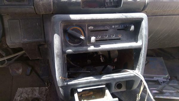1988-1991 Honda Civic Crx Hatchback Trim Bezel Around Radio Surround Dash Panel — photo 2